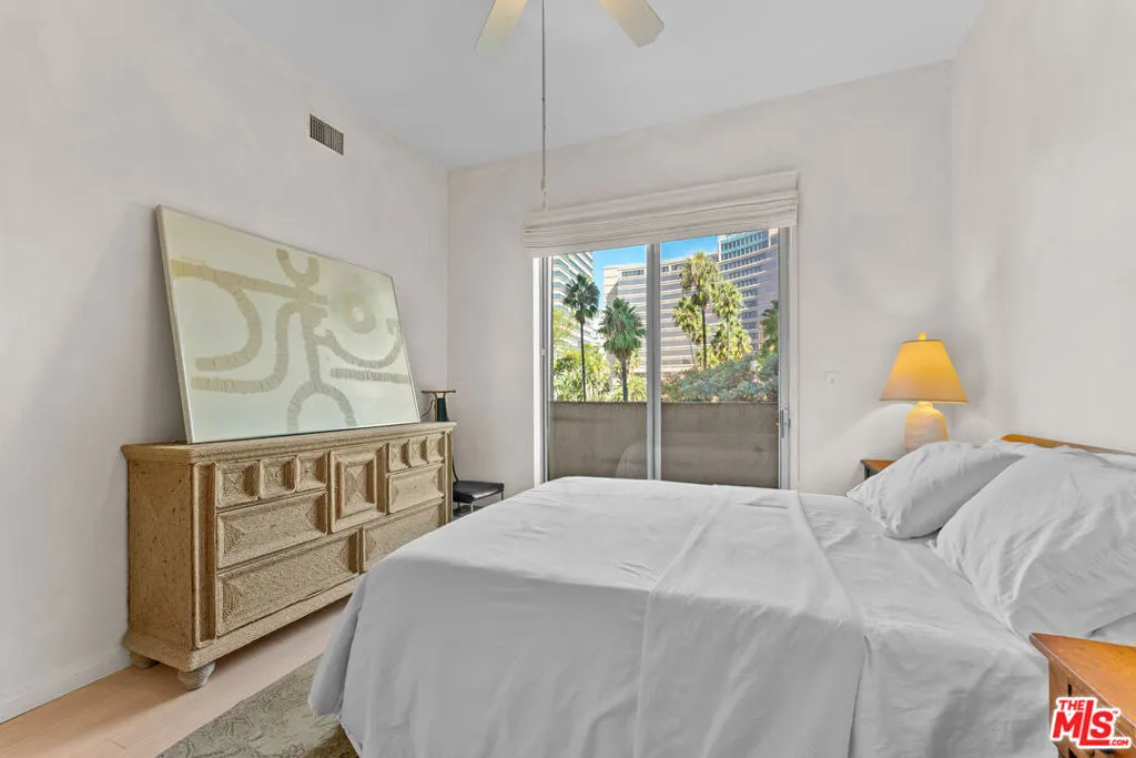 388 E Ocean Boulevard 412, Long Beach, California 90802 home-pic-14